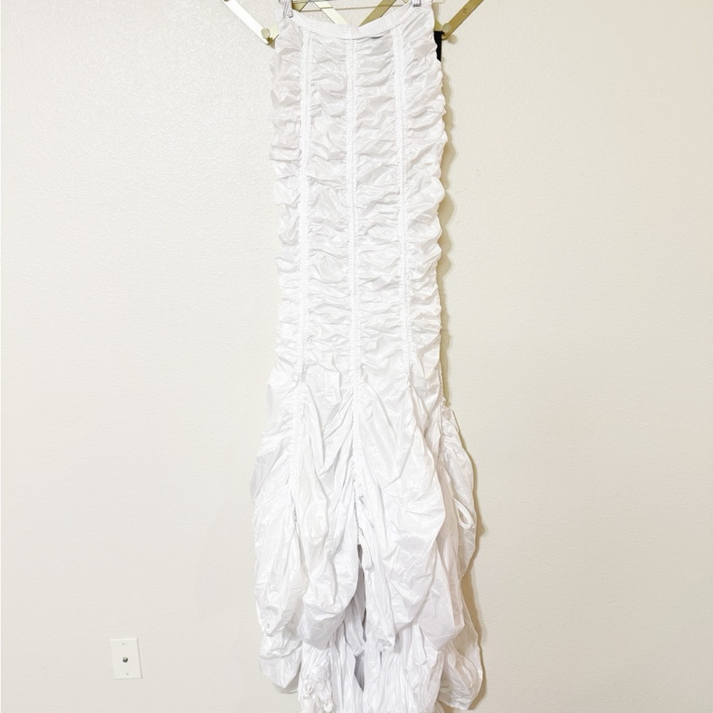 NWT Norma Kamali Parachute Gathered White Fishtail Maxi Train Skirt size large - Picture 15 of 16